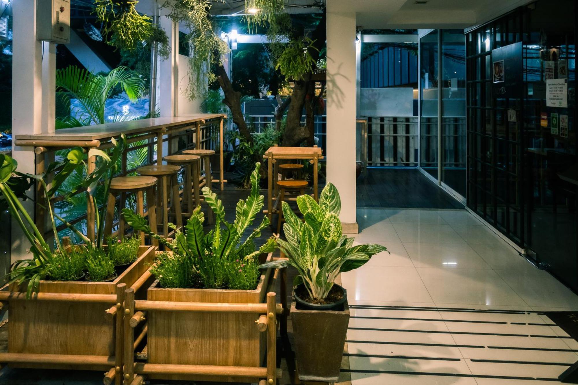 Sabai Sathorn apartamento con servicio Bangkok Exterior foto