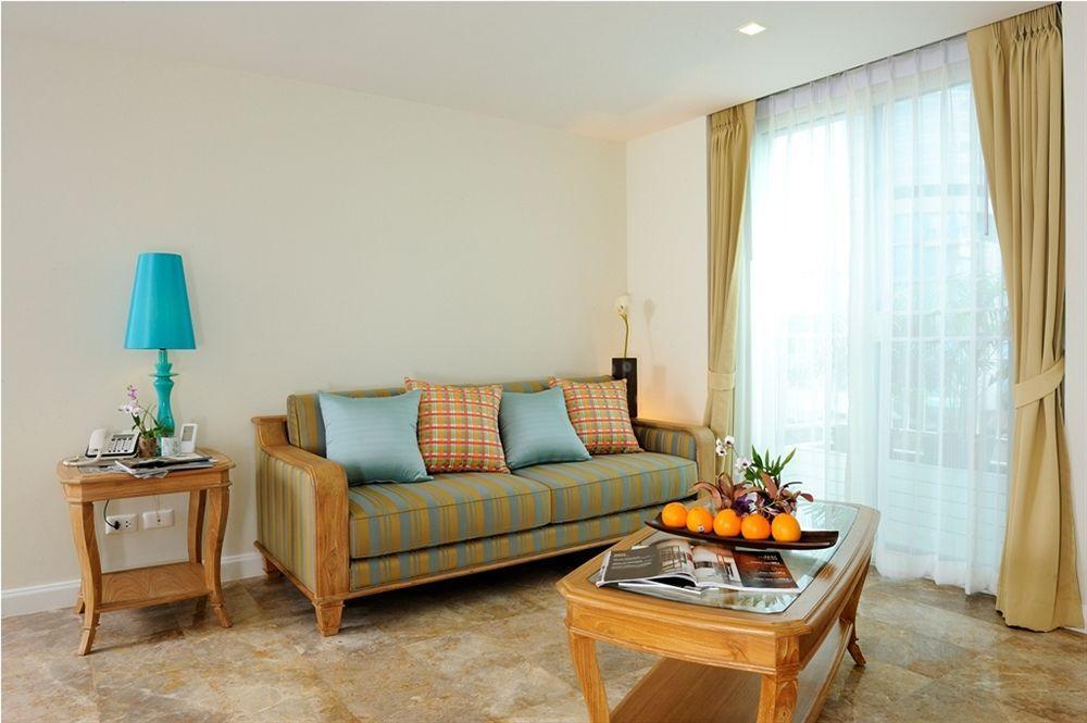 Sabai Sathorn apartamento con servicio Bangkok Exterior foto